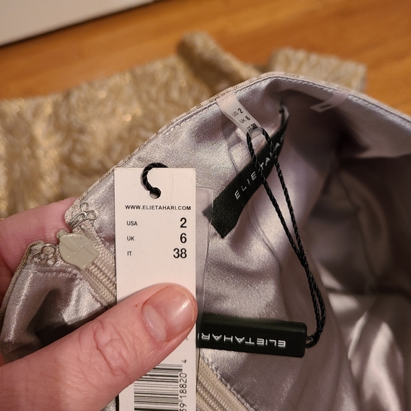 BNWT Elie Tahari shiny cream and tan skirt - Picture 4 of 5
